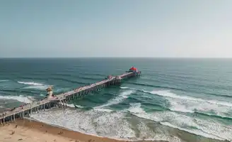 Huntington Beach: Surf, Soleil et Divertissement en Californie