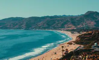 Découvrez la beauté naturelle de Malibu, ses plages et ses activités